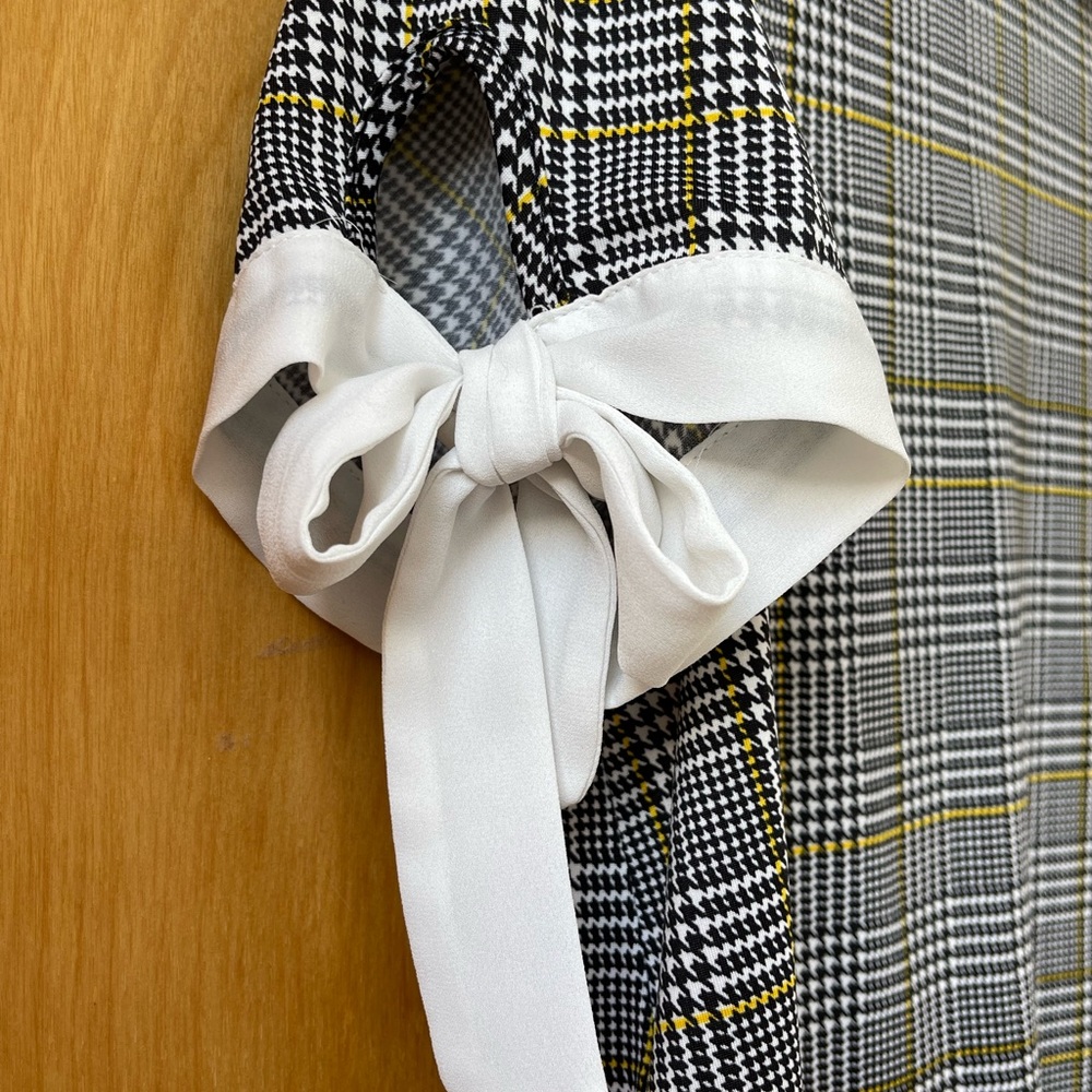 Faith and Joy by Monteau Houndstooth Plaid Shirt over Shirt look - Size L - 21” - Picture 4 of 4